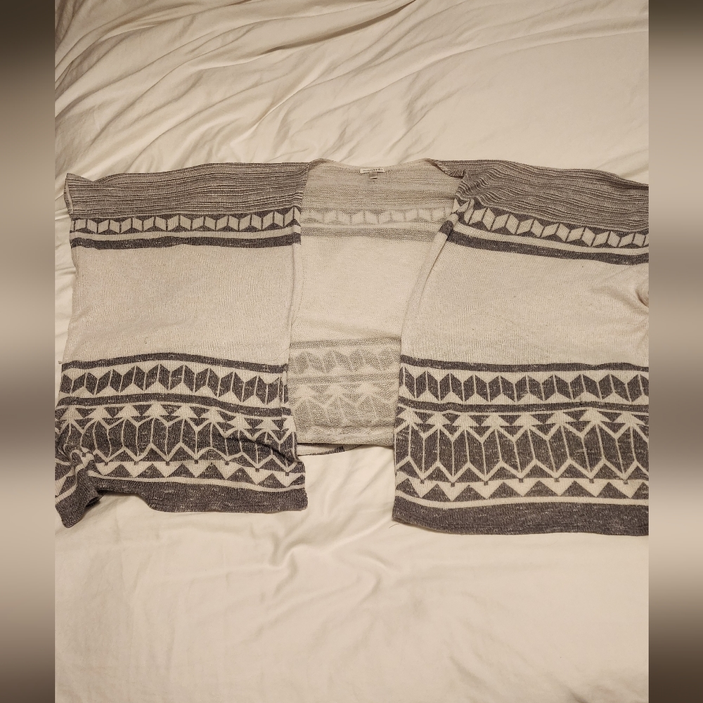 Tribal, grey and white flowy cardigan sweater size medium